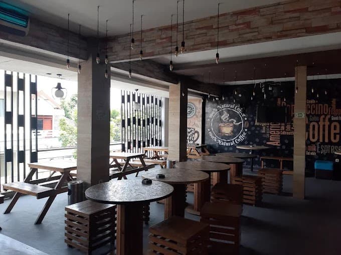 Raya Cafe and Resto Madiun 2